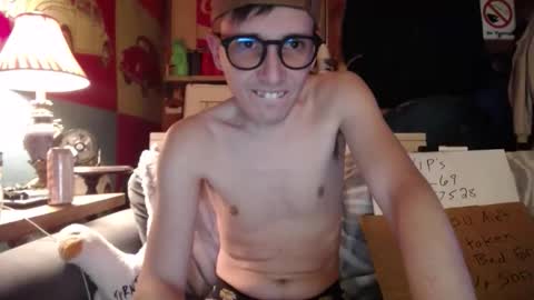 Snapshot of johstondude chatting on 16, 5, 2026 Johston online show from 16, 5, 2026