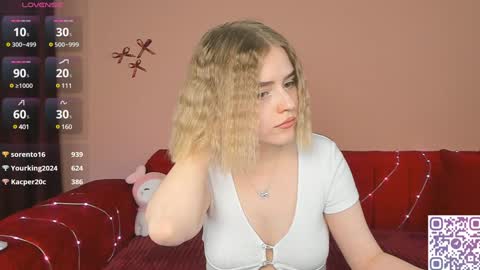 Snapshot of joice_queen chatting on 9, 1, 2025 Paula online show from 9, 1, 2025