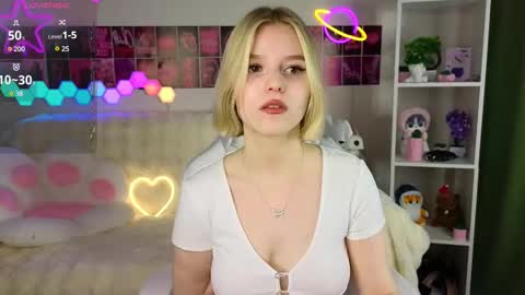 Snapshot of joice_queen chatting on 27, 2, 2025 Paula online show from 27, 2, 2025