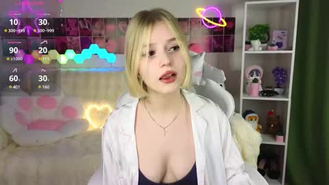 Snapshot of joice_queen chatting on 1, 3, 2025 Paula online show from 1, 3, 2025