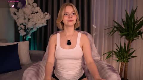 Snapshot of joice_queen chatting on 19, 9, 2025 Paula online show from 19, 9, 2025