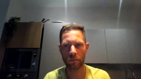 jojo19844 online show from 10, 9, 2025