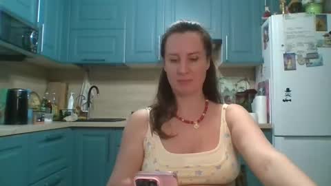 Snapshot of joleli05 chatting on 17, 5, 2026 you can call me my Queen online show from 17, 5, 2026