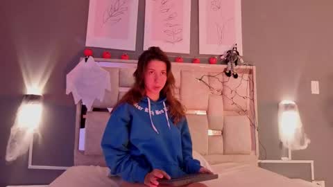 jolie_lov online show from 30, 9, 2025