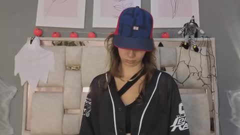 jolie_lov online show from 16, 10, 2025