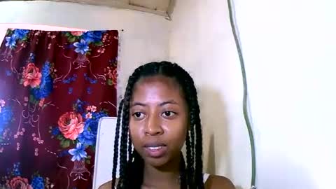 joliekah27 online show from 22, 1, 2025