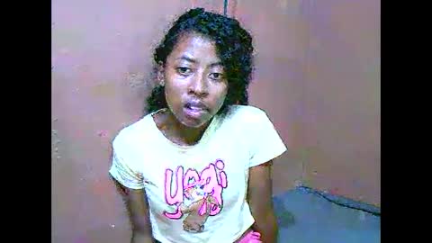 joliekah27 online show from 25, 2, 2025