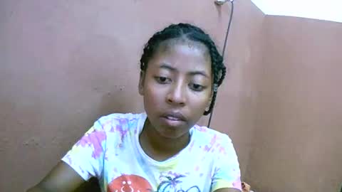 joliekah27 online show from 1, 3, 2025