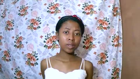 joliekah27 online show from 8, 3, 2025