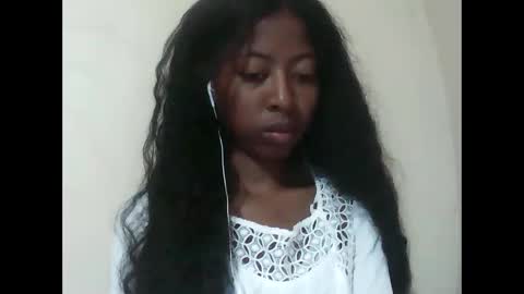 joliekah27 online show from 10, 3, 2026