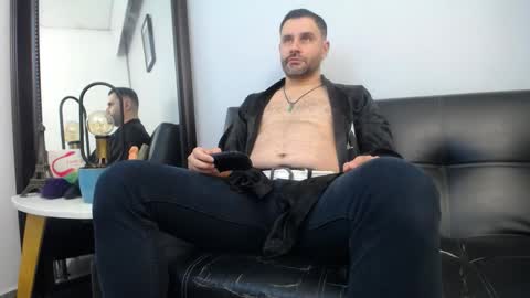  JONAS BEARD  online show from 13, 9, 2025