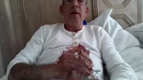 Snapshot of jonlovespussy6969 chatting on 3, 5, 2026 John loves pussy online show from 3, 5, 2026