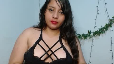 Snapshot of jonnes_julita_ chatting on 28, 11, 2025 Julita online show from 28, 11, 2025