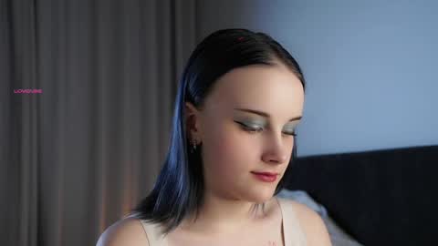 Snapshot of jonnienita chatting on 8, 6, 2026 Alice online show from 8, 6, 2026