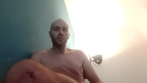 Snapshot of jonnyblow chatting on 28, 10, 2025 J online show from 28, 10, 2025