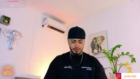 Snapshot of jordansmiith_ chatting on 4, 7, 2026 Jordan Smith online show from 4, 7, 2026