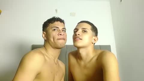 Snapshot of jose_and_daniel chatting on 5, 7, 2026 JOSE AND DANIEL online show from 5, 7, 2026