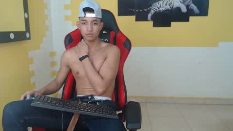 jose_sexycumm online show from 22, 12, 2024