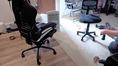 Josef online show from 5, 4, 2026