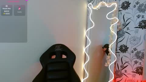 Joselyn  online show from 26, 11, 2025