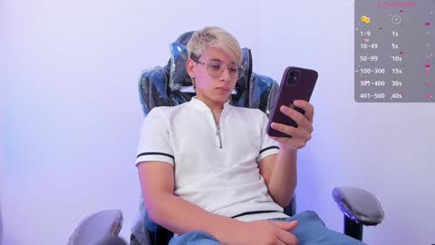 JOSEPH BROWN online show from 31, 12, 2024