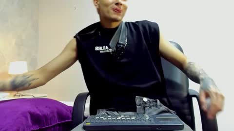 JoshBeech online show from 4, 2, 2026