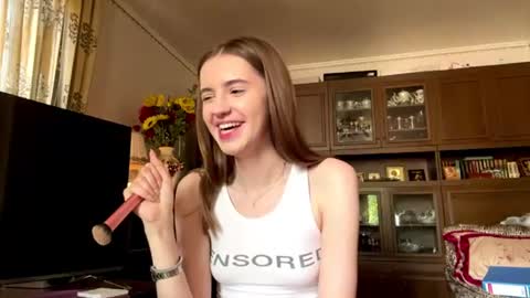 Snapshot of josiedeibel chatting on 20, 7, 2026 Luna online show from 20, 7, 2026