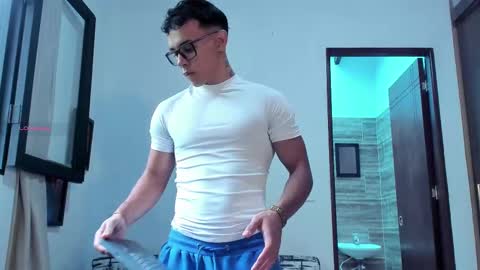 Im Jouliano online show from 8, 10, 2025