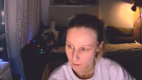 Snapshot of joy_keys chatting on 17, 12, 2024 joy_keys online show from 17, 12, 2024