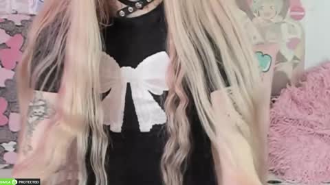 Joy Barker online show from 20, 4, 2026