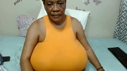 Snapshot of joycemando chatting on 3, 3, 2025 DairyQueen online show from 3, 3, 2025