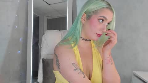 Snapshot of joyfuljasmine chatting on 21, 9, 2025 Vickie online show from 21, 9, 2025