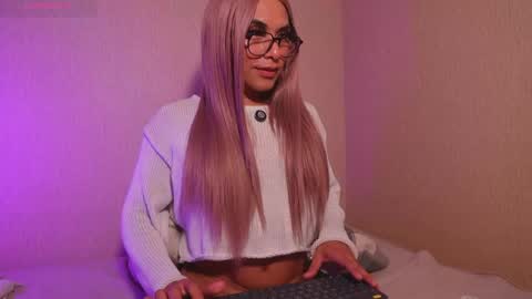 Danae online show from 15, 5, 2026