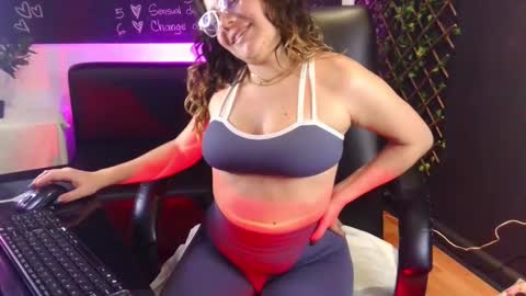 Josneidy  Jos   online show from 19, 2, 2025