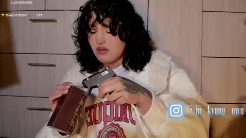 Ju Kyung online show from 5, 1, 2025