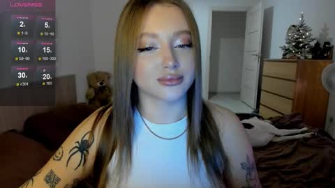 Snapshot of ju_lii chatting on 7, 1, 2025 Julia and Julia online show from 7, 1, 2025
