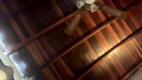 Snapshot of juan_bunny chatting on 20, 5, 2026 lJuanl online show from 20, 5, 2026