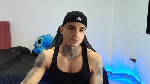 juan_gomez_1 online show from 14, 12, 2025