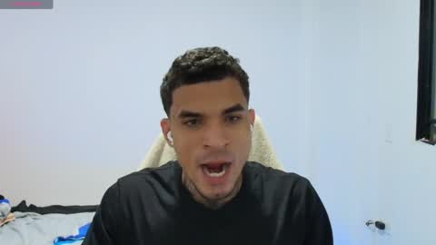 Snapshot of juan_gomez_1 chatting on 31, 5, 2026 juan_gomez_1 online show from 31, 5, 2026