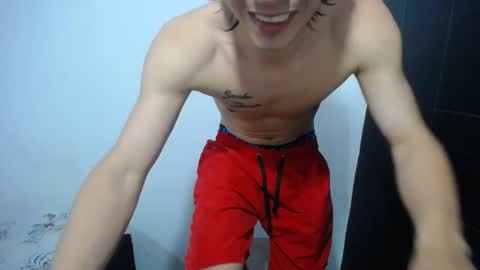 Snapshot of juan_stevan chatting on 5, 2, 2025 juan stevan online show from 5, 2, 2025