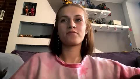 Snapshot of juanastrefeler chatting on 15, 10, 2025 Lola online show from 15, 10, 2025