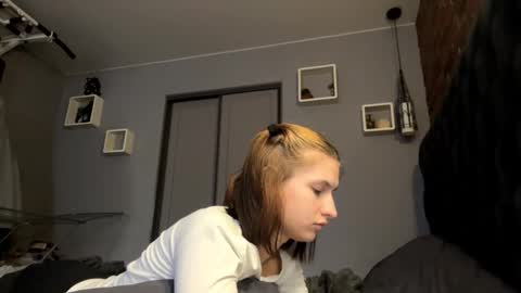 Lola online show from 25, 10, 2025