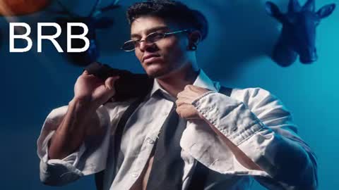 Juan Esteban online show from 6, 7, 2026