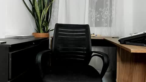 Juan Diego Uribe online show from 8, 11, 2025