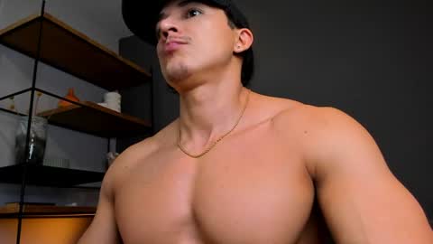 Snapshot of juandres007 chatting on 19, 6, 2026 JUANDRES online show from 19, 6, 2026