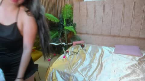 Snapshot of juanita_tay chatting on 27, 4, 2026 JUANITA online show from 27, 4, 2026