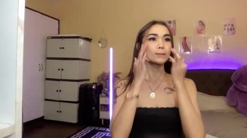 Snapshot of judiella chatting on 6, 1, 2025 EloiseMoree online show from 6, 1, 2025
