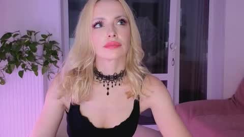 Snapshot of jugoddess chatting on 21, 9, 2025 Goddess Julia online show from 21, 9, 2025