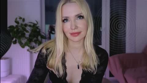 Goddess Julia online show from 17, 12, 2025