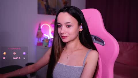 Snapshot of juicy___angel chatting on 9, 5, 2026 Angelina online show from 9, 5, 2026